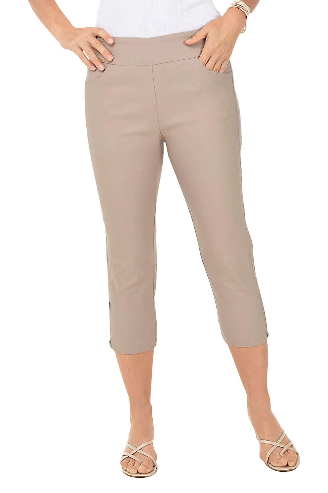 Petite Pull-On Zip Side Stretch Capri