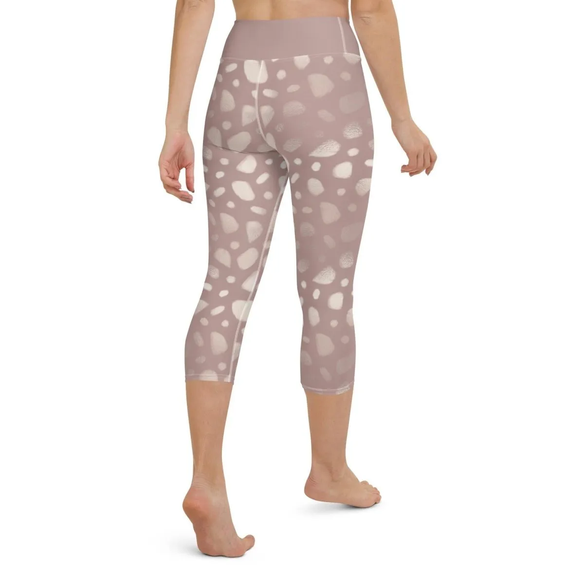 Rose Encounter Women's Capri Yoga Pants