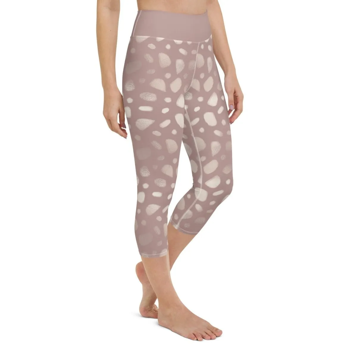 Rose Encounter Women's Capri Yoga Pants