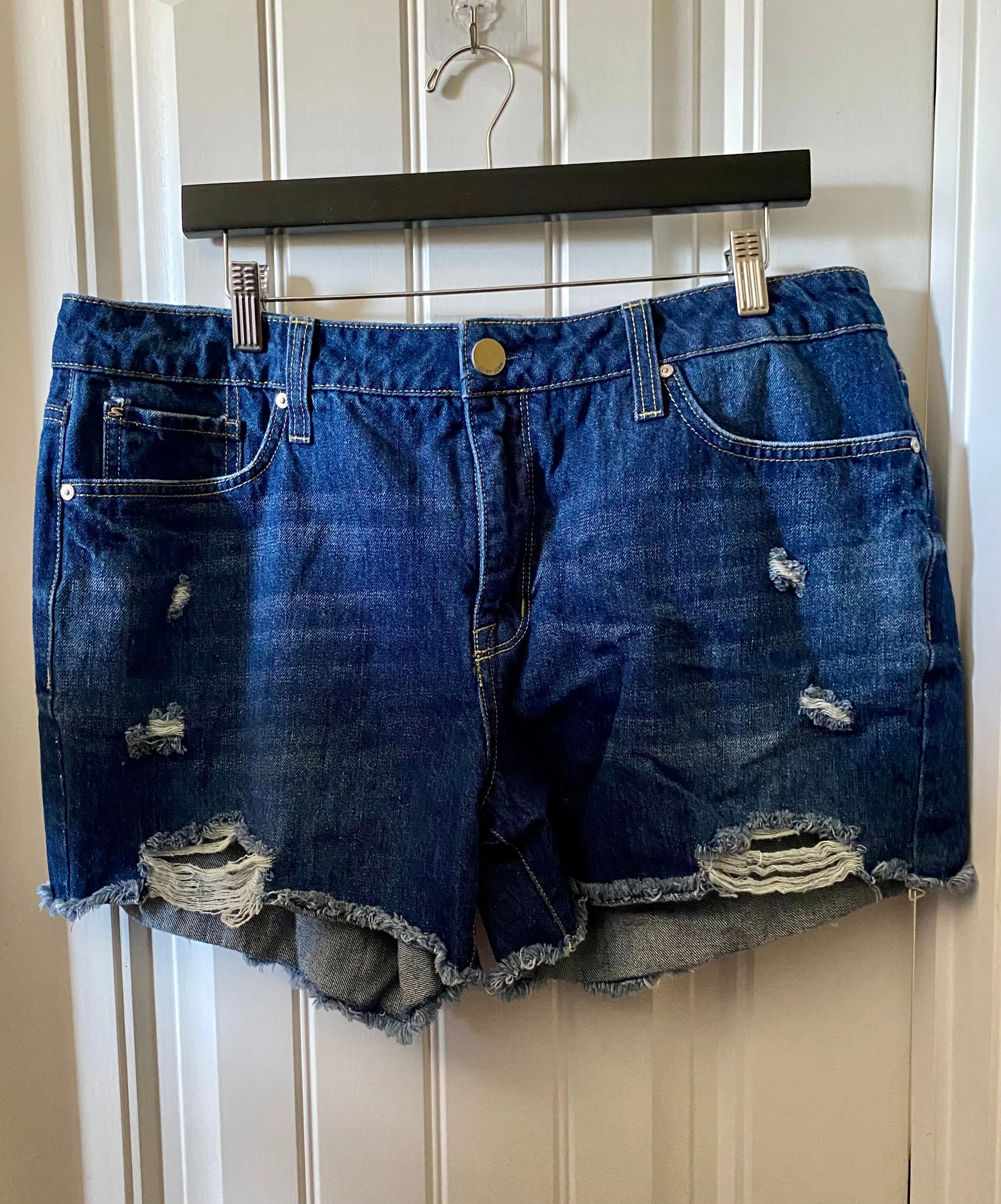 Seven Distressed Denim Shorts - Size 14