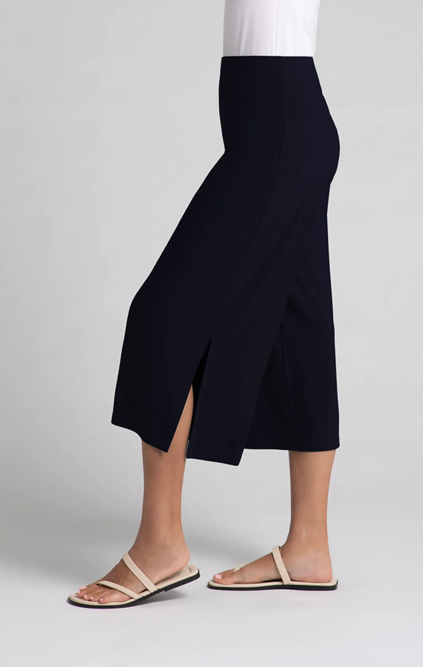 Side Slit Wide Capri, Navy