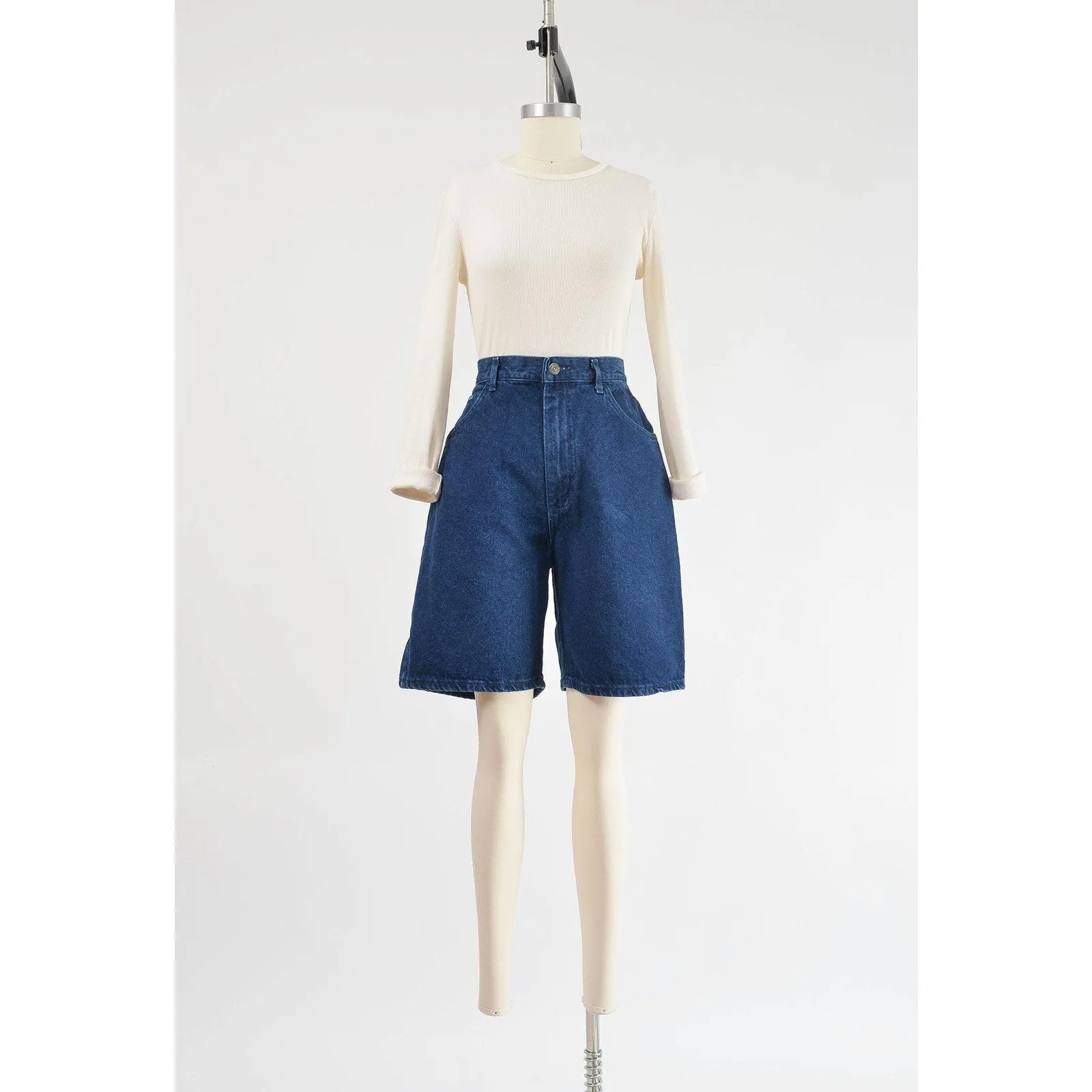 Vintage Lee Jean Shorts Indigo Denim High Waisted Knee Length Mom Jean Shorts M